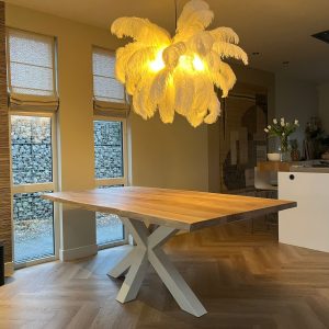 Eikenhouten boomstamtafel Wingo met matrix poot