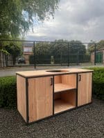 Douglas buitenkeuken Ties met deuren en stalen ombouw