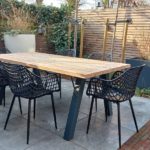 Douglas tuintafel Lake met schuine stalen poten