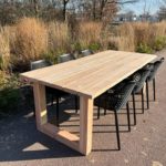 Douglashouten tafel Fosse met houten U poten