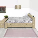 Steigerhouten bed Leni met stoer hoofdbord