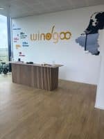 Eikenhouten toonbank Jasmijn met akoestische panelen