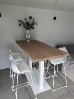 Eikenhouten statafel Maas met stalen onderstel