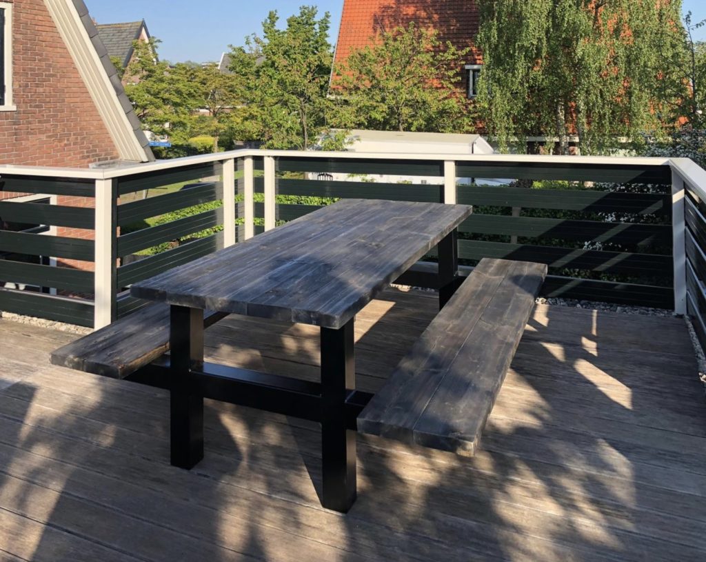 Steigerhouten picknicktafel met black washing