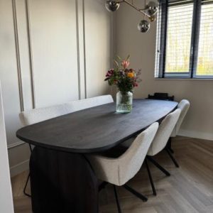 Eikenhouten tafel Niek